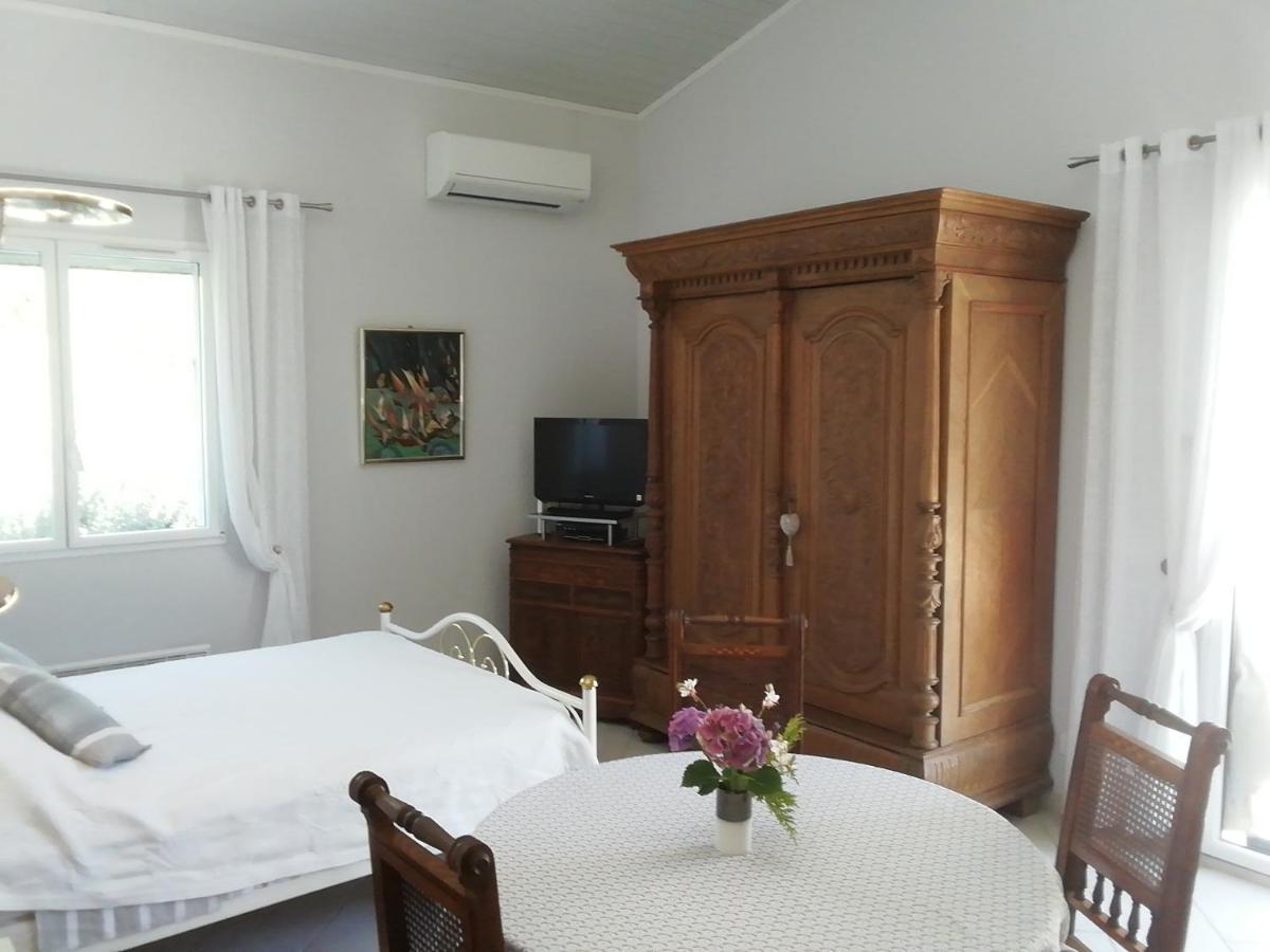 Ferienwohnung Le Quatorze Laroque-des-Albères Exterior foto